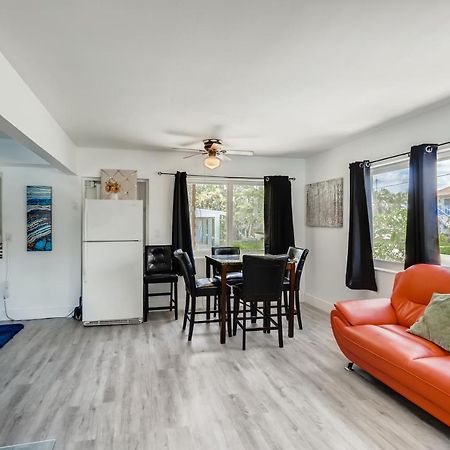Tropical Getaway/ Stunning 2Br Gem Leilighet West Palm Beach Eksteriør bilde